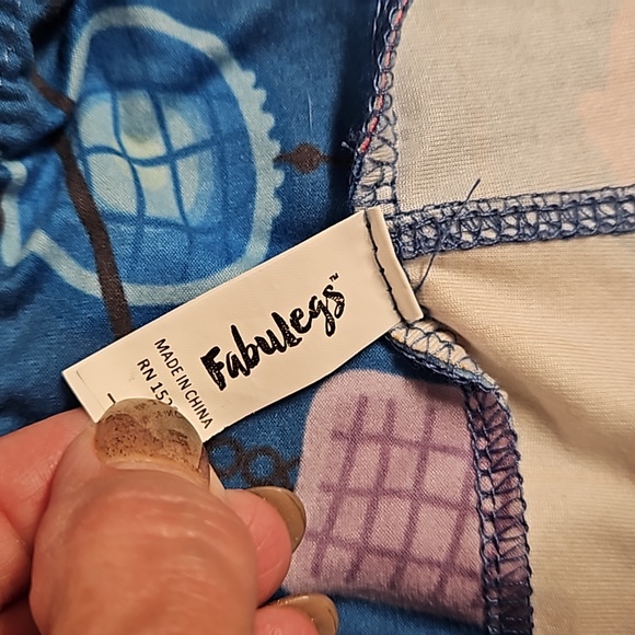 Fabulegs floating lanterns lamps tradition Rapunzel Tangled OS leggings EUC - Picture 2 of 12